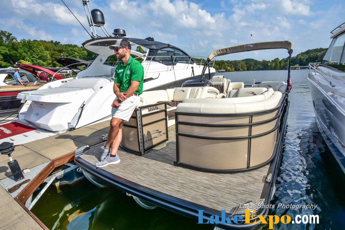 Fall In Water Boat Show-014.jpg